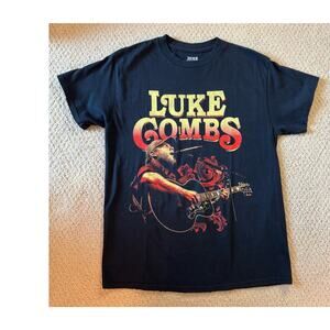 NWOT Luke Combs Black Tee